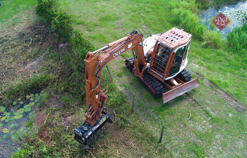 image of business Davis Land Company