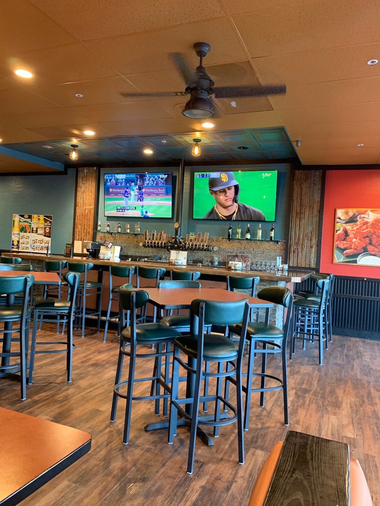 Round Table Clubhouse 40 Photos 63 Reviews