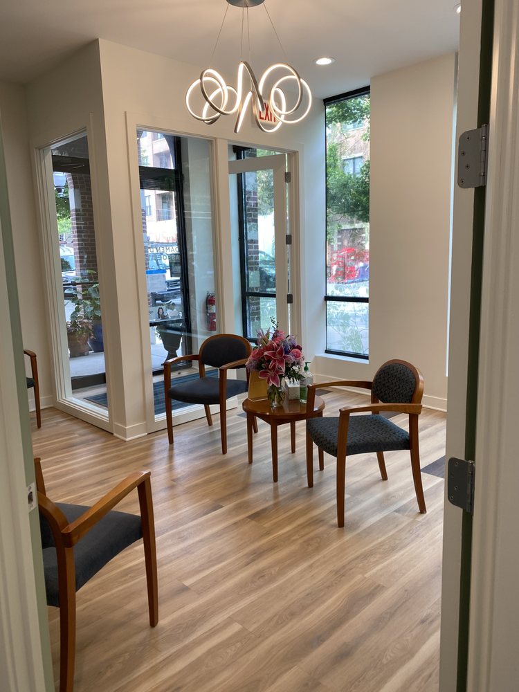 image of business Susan R Torma, DDS
