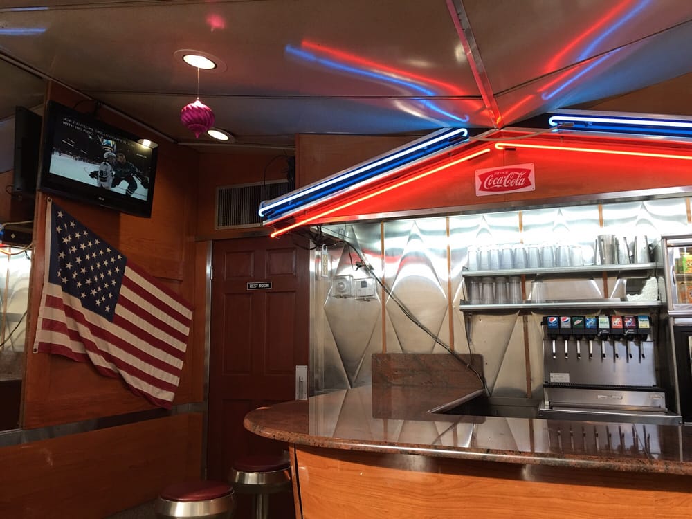 Americana Diner 26 Photos & 36 Reviews Diners 270 Main St, West