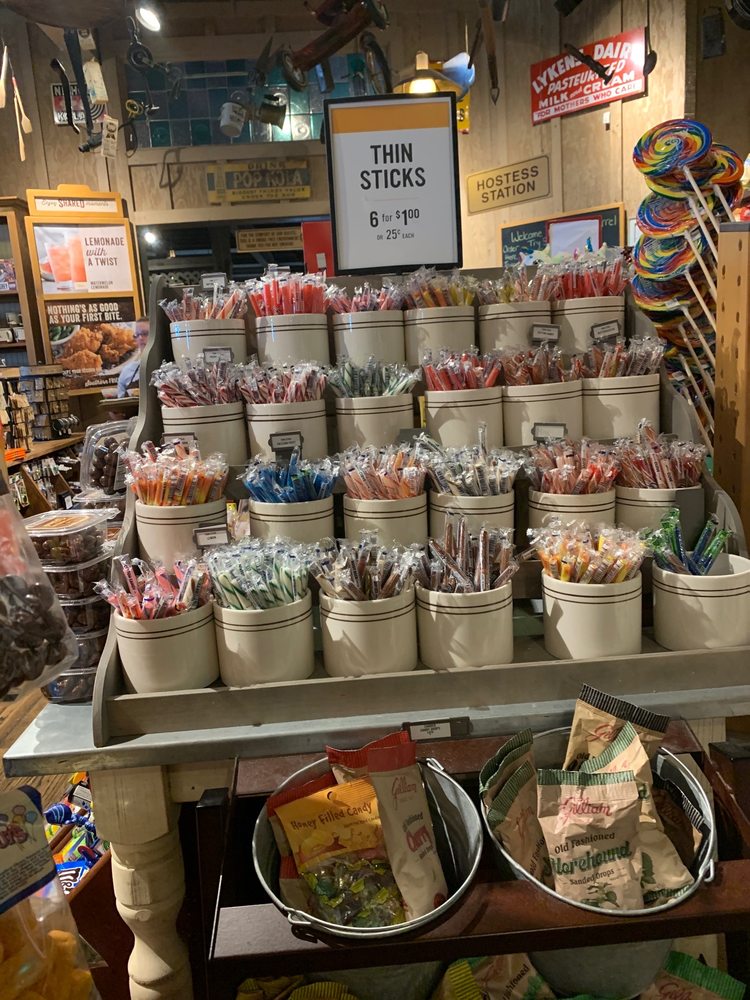 Cracker Barrel Old Country Store