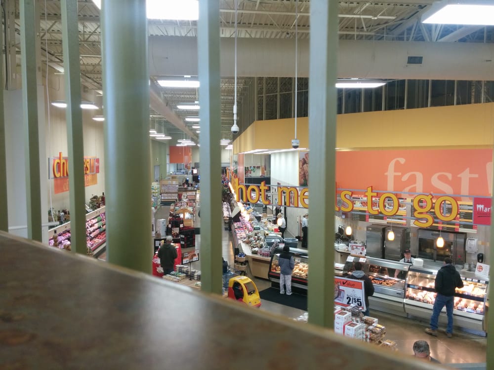 Martin’s Supermarket Deli Grocery 1527 Bashor Rd, Goshen, IN