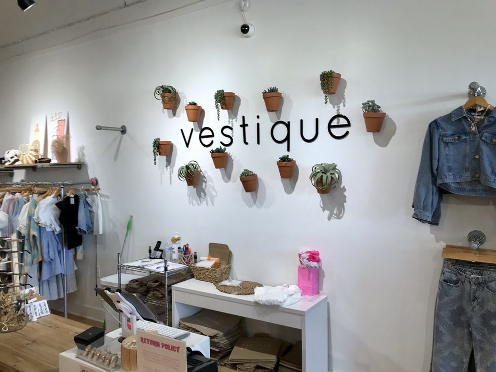 Vestique