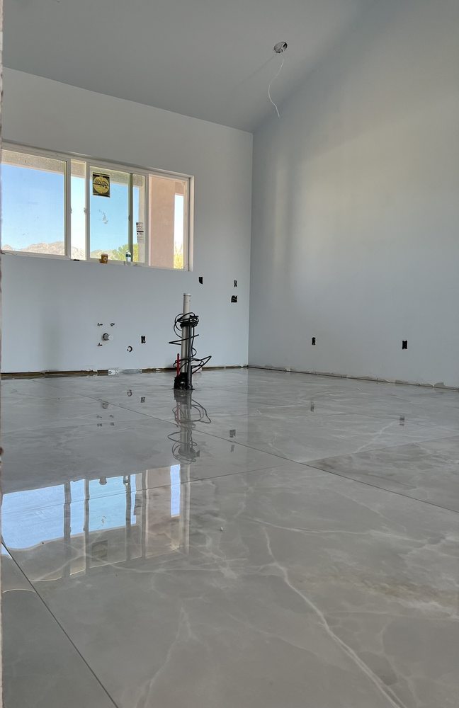 Floor & Decor