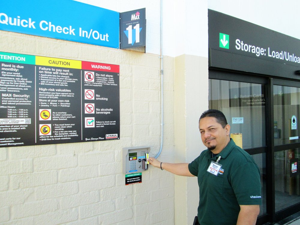 U-Haul Moving & Storage of Crosstown