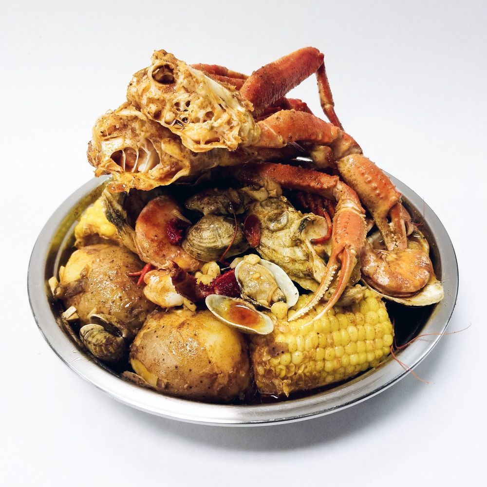 Boiling Cajun Seafood Boiling Cajun Seafood