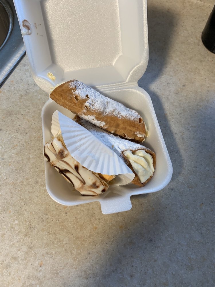 Vinny's Bakery & Deli LLC