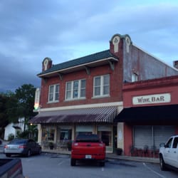 Hotel Defuniak Closed 22 Photos 17 Reviews Hotels 400 E Photo Of Hotel Defuniak Springs Fl United States A Charming Step