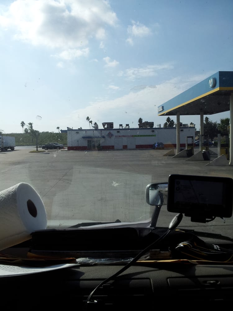 Combes Auto-Truck Stop