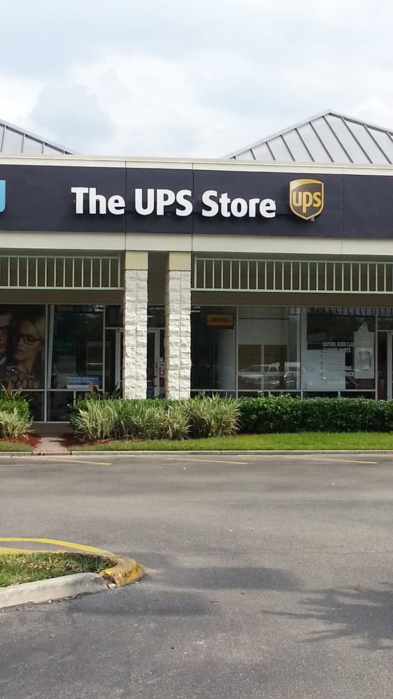 The UPS Store Shipping Centers 3956 Town Center Blvd, Hunters Creek