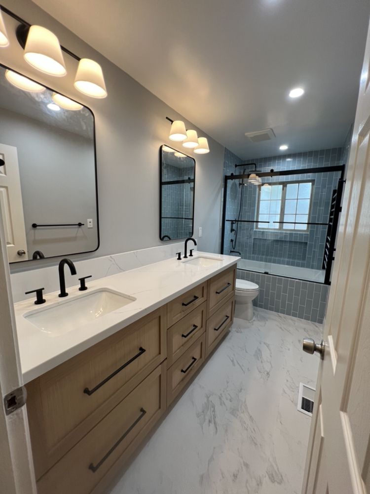 image of business Zacarias Remodeling Construction