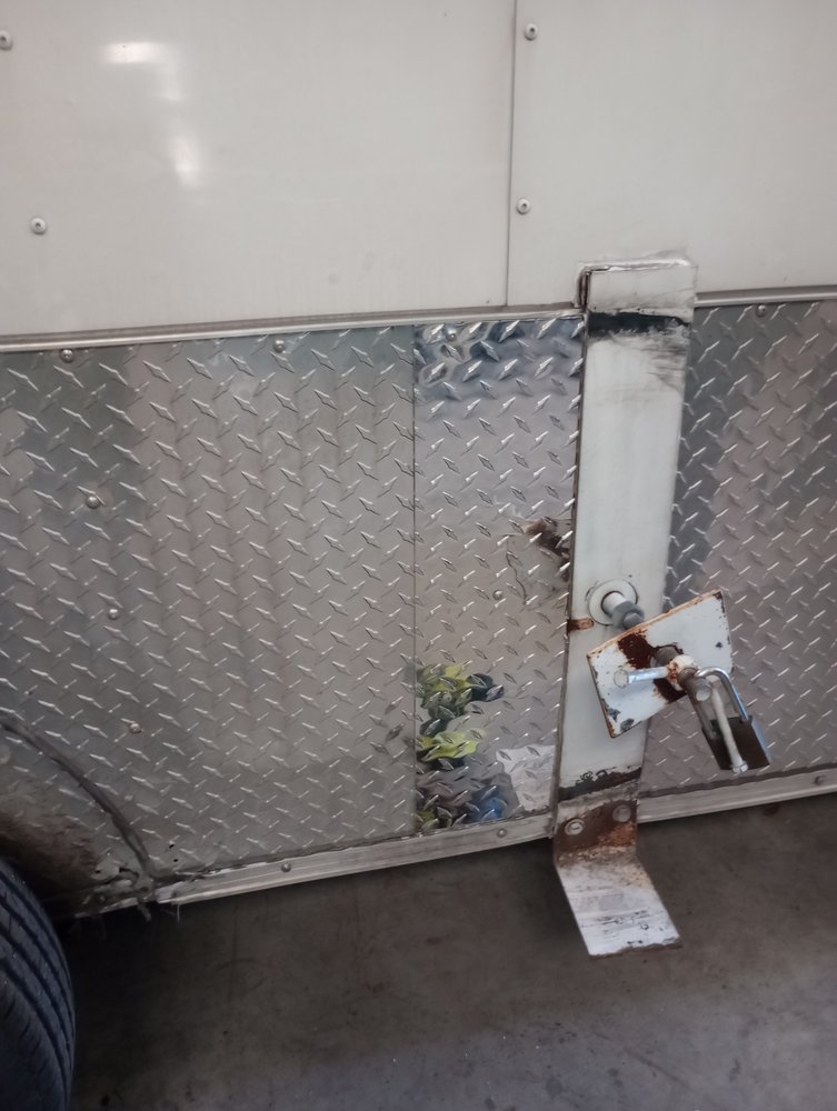 Dynasty Trailer Repair & Welding