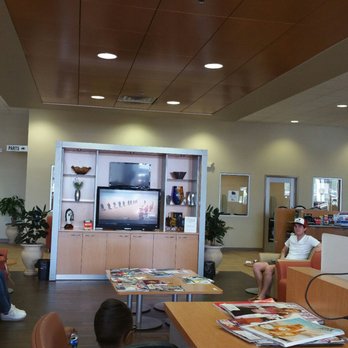 Toyota South Atlanta 29 Photos 67 Reviews Auto Repair 6865 Photo Of Toyota South Atlanta Morrow Ga United States Waiting Area Near