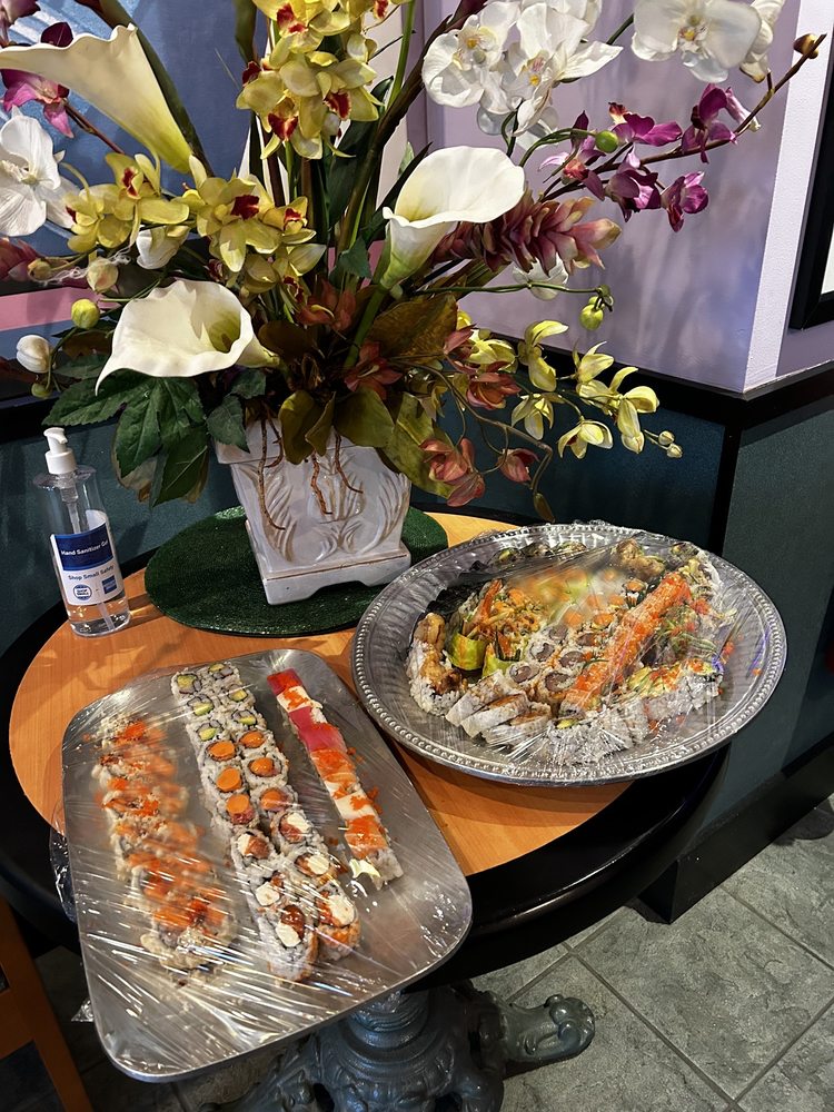 Blue Pacific Sushi & Grill