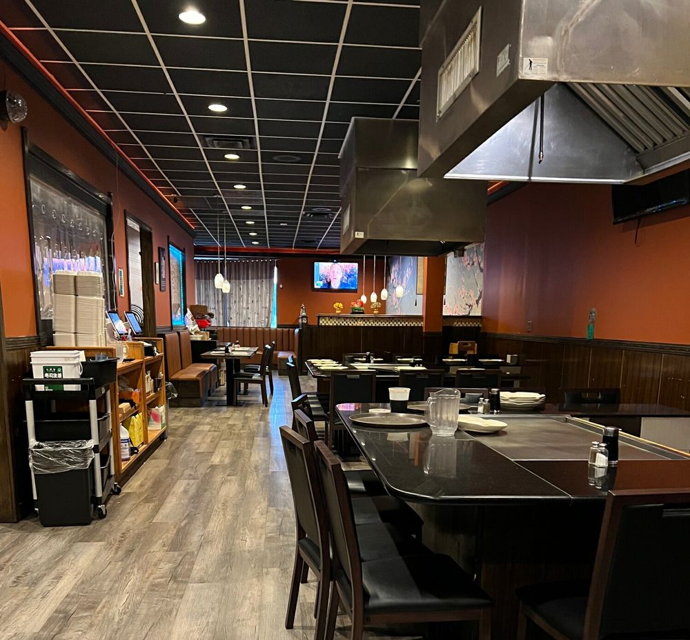 Fuji Sushi & Steakhouse