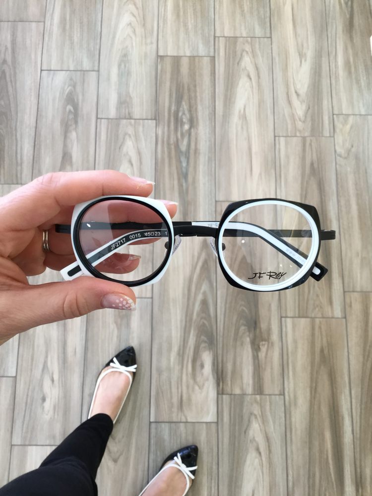 Vista Vision Premier Family Eyecare