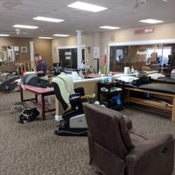 pequa physical therapy 25 photos physical therapy 2848 middle pequa pools