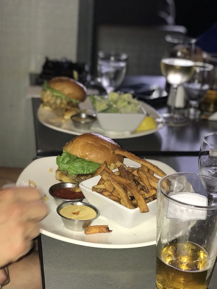 Confusion Corner Bar & Grill 25 Photos & 17 Reviews Bars 500