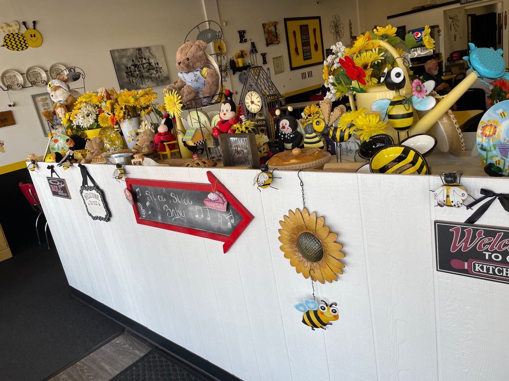 The Honeycomb Pie Shoppe #2