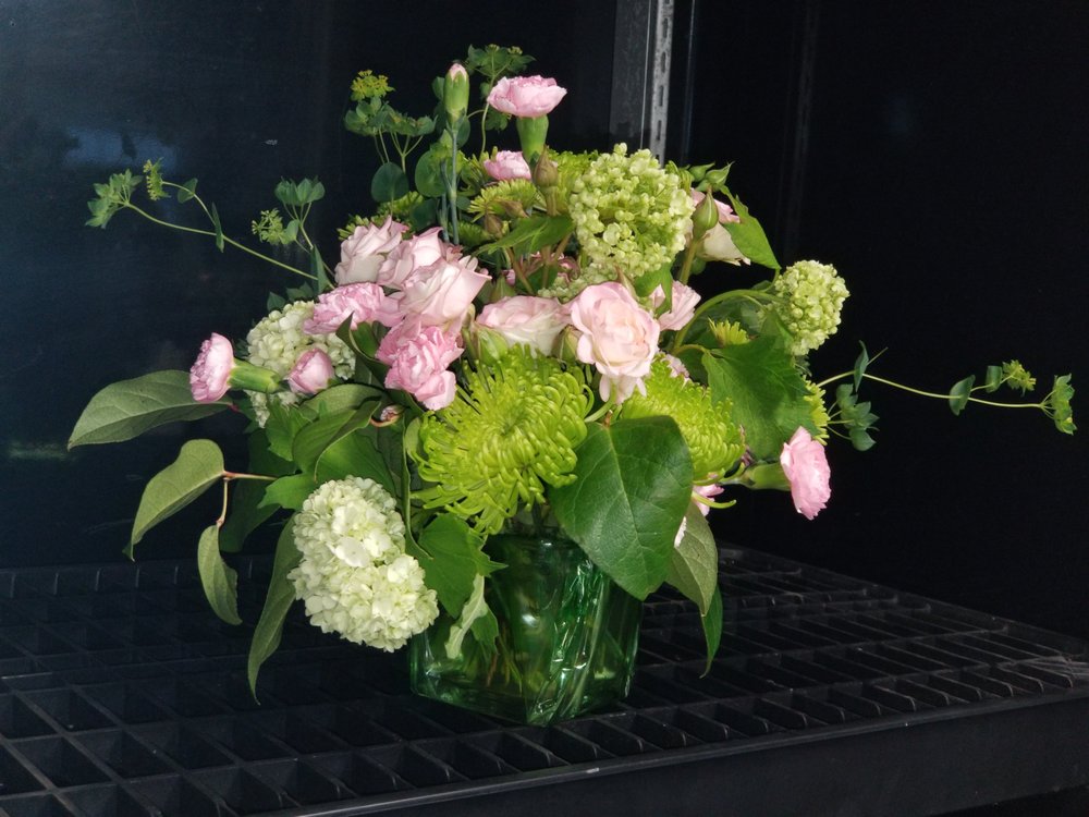 Robin Lamont Flowers & Gardens