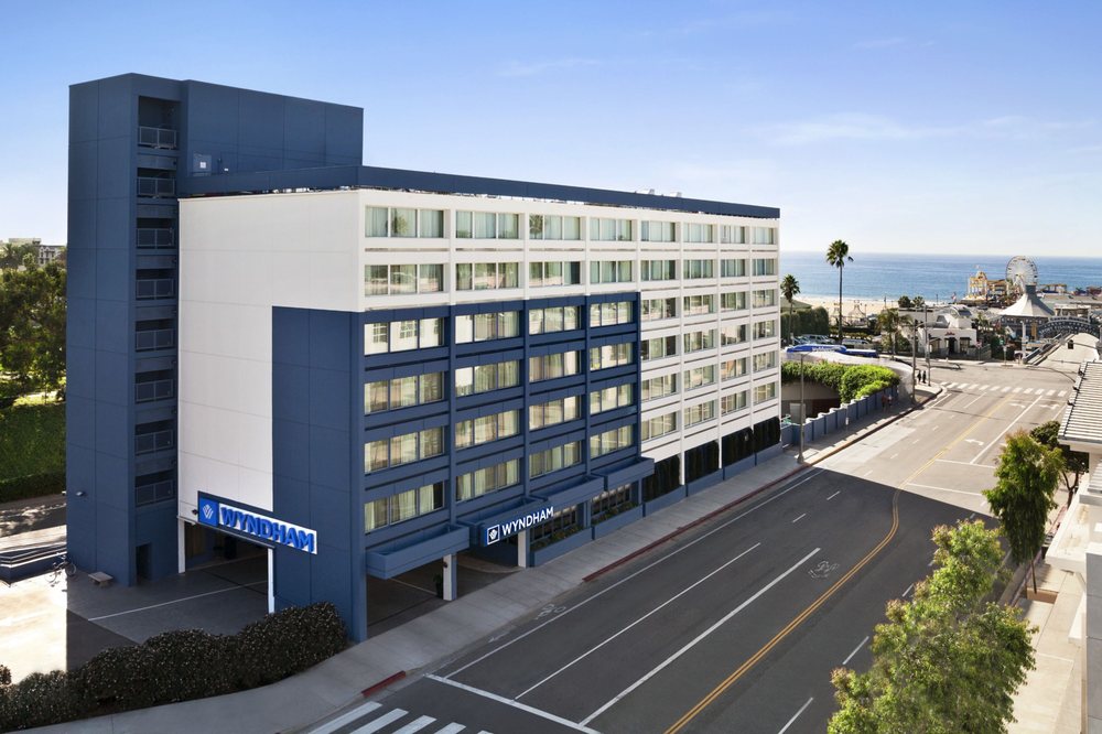 Wyndham Santa Monica At The Pier 50 Photos 140 Reviews Hotels Wyndham Santa Monica At The Pier 50 Photos 140 Reviews Hotels 120 Colorado Avenue Ca Phone Number Last Updated January 3