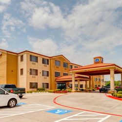 Comfort Suites Lake Ray Hubbard 19 Photos Hotels 8701 E Photo Of Comfort Suites Lake Ray Hubbard Rowlett Tx United States