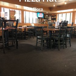 Pizza Hut 104 Hagen Flora Il Restaurant Reviews Photo Of Pizza Hut Flora Il United States The Place Was Filthy