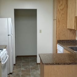 Colonial Gardens Apartments - Apartments - 200 Park Ave, Yuba City, CA