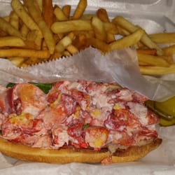 Eri S Wings And Seafood Closed 14 Photos 22 Reviews American Photo Of Eri S Wings And Seafood Woburn Ma United States Best Lobster