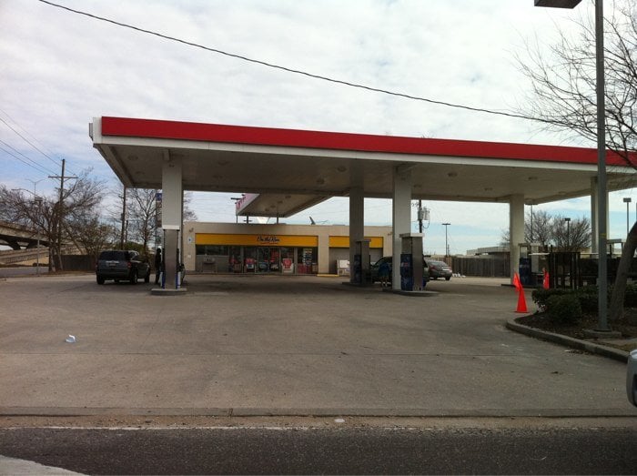 Manhattan Exxon CLOSED Gas Stations 1570 Westbank Expy, Harvey