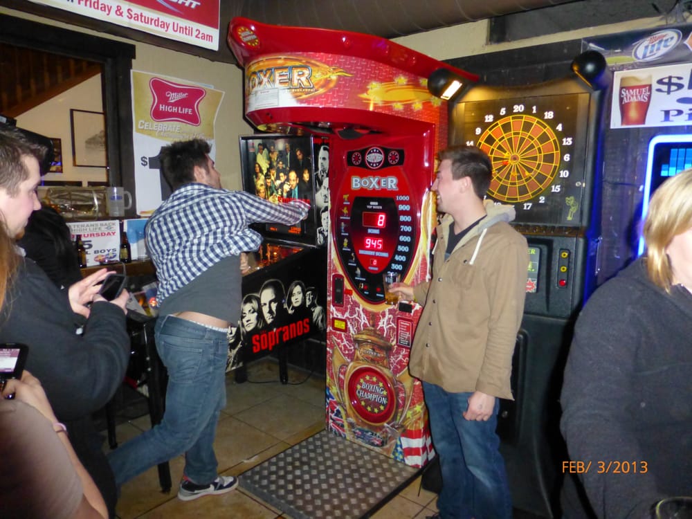 Lamplighter Inn 47 Photos & 131 Reviews Bars 60 N Bothwell St