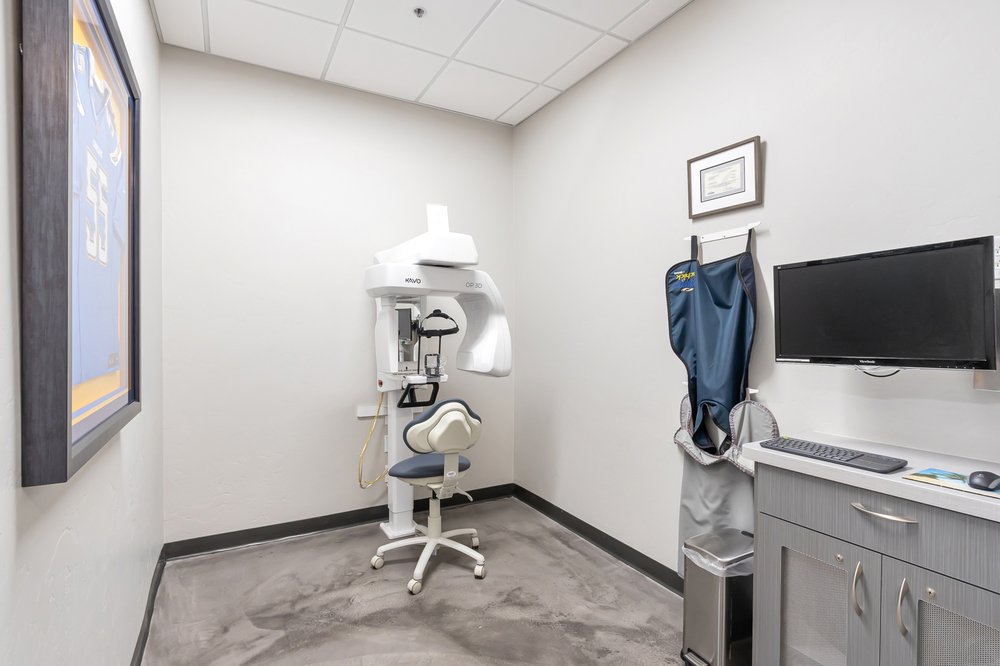 image of business Casas Adobes Dentistry