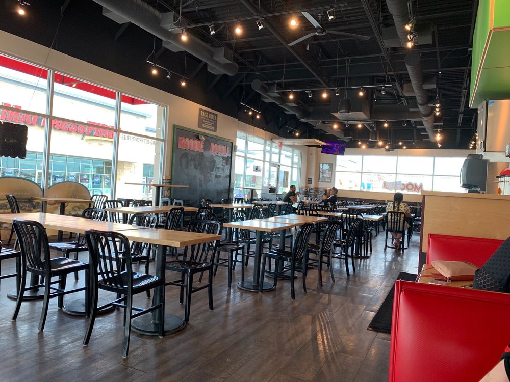 MOOYAH Burgers, Fries & Shakes
