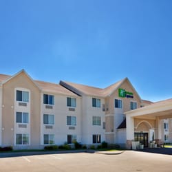 Holiday Inn Express Suites Maryville Hotels 2929 S Main St Photo Of Holiday Inn Express Suites Maryville Mo United States