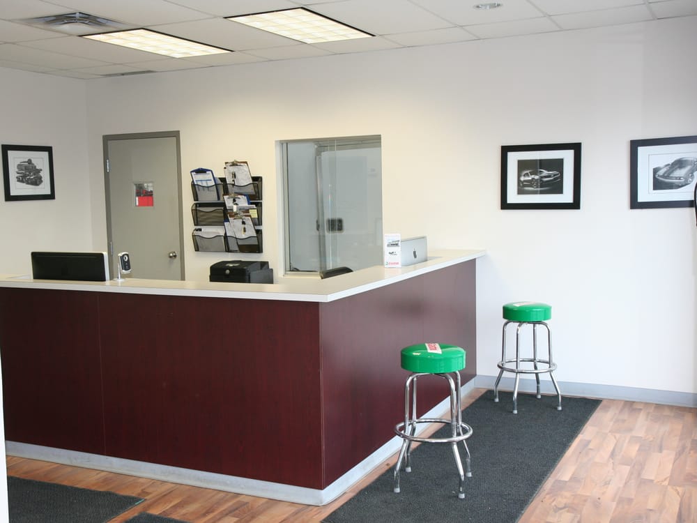 Valk's Auto Centre