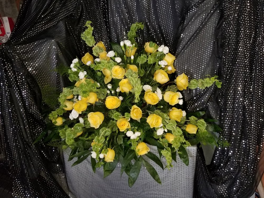 image of business Fit For A Queen Florist