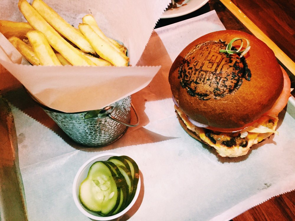 The Hop Shoppe Order Online 298 Photos & 202 Reviews Gastropubs Stapleton Staten