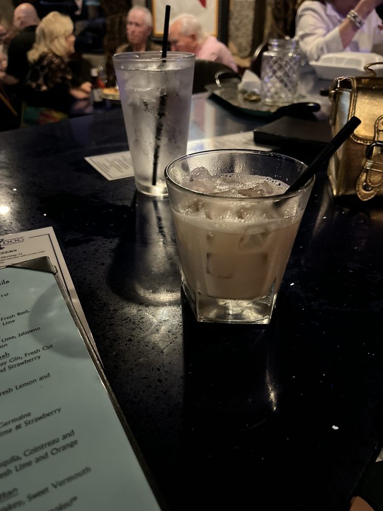 Blue Dog Wine & Martini Bar