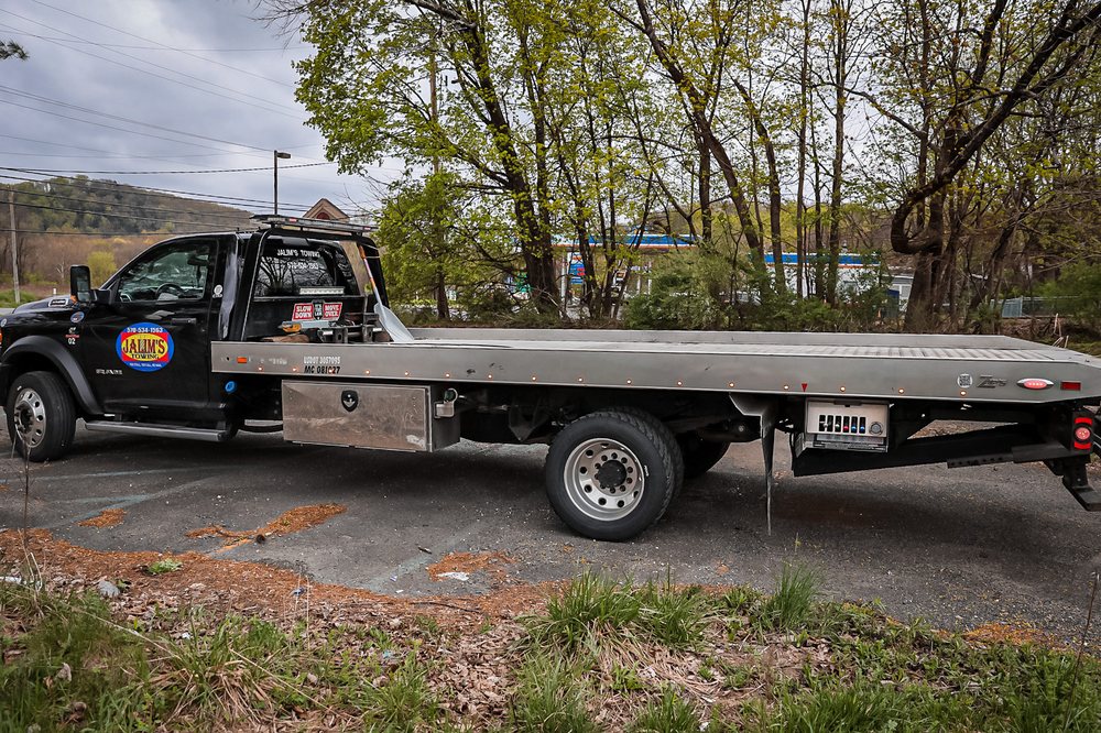 Jalim's Towing