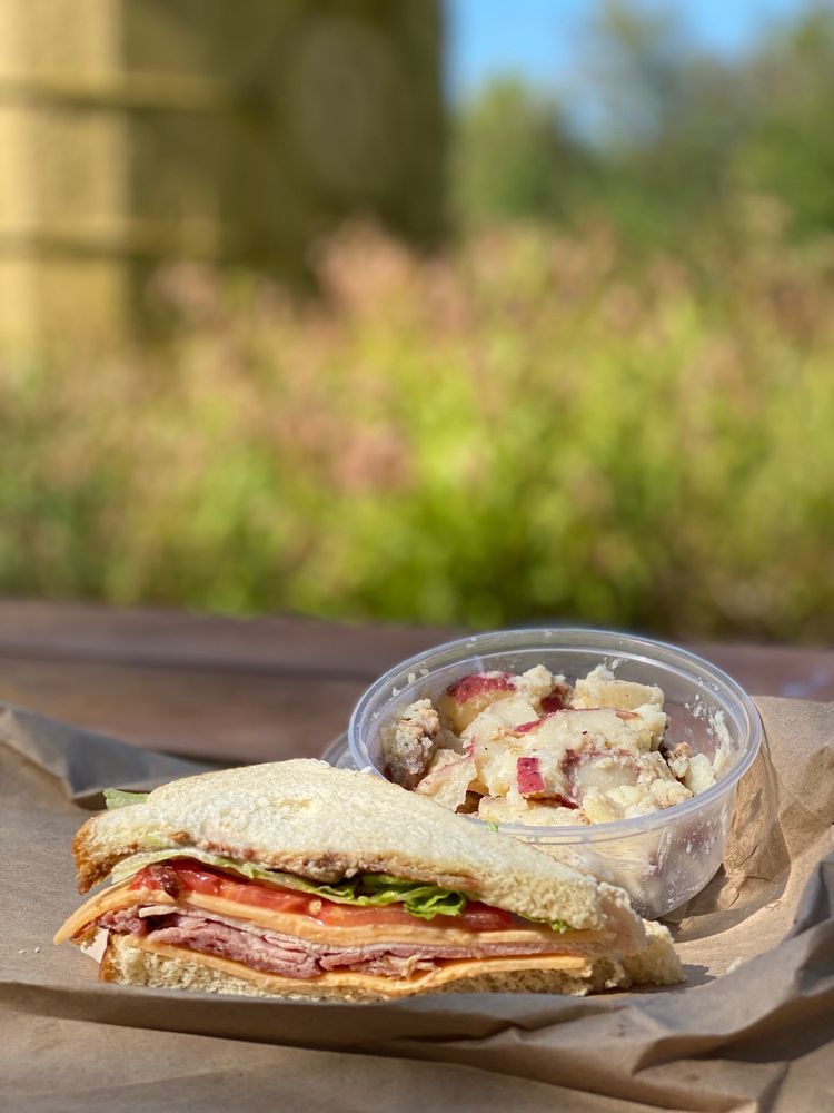 Morris' Deli Liquor & Catering Morris' Deli Liquor & Catering
