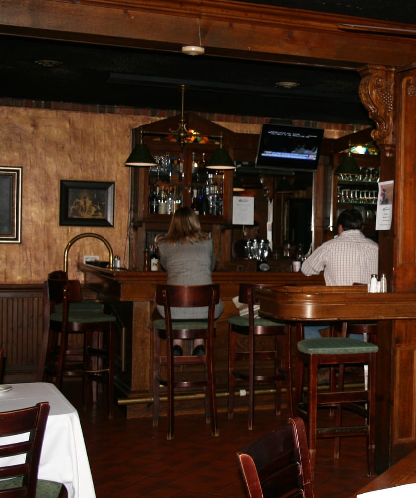 Oscar’s American (Traditional) 207 W 5th North St Summerville, SC