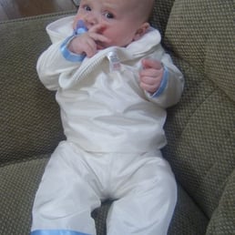 Yvonne Harrington Dressmaker － Dublin, 愛爾蘭的相片。Christening Robes and Gowns