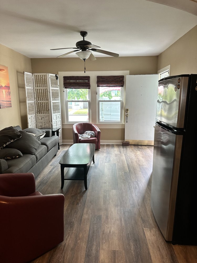 image of business Fred Flooring & Carpet Installation