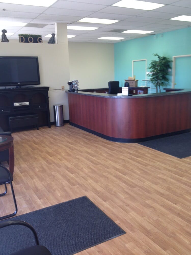 Valle Verde Animal Hospital - 27 Photos & 33 Reviews - Vet - 693 N Valle Verde Animal Hospital - 27 Photos & 33 Reviews - Vet - 693 N