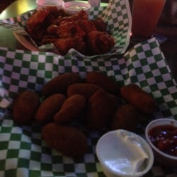 Royal Bear Pub Restaurant 18 Reviews Pubs 35731 W Valley Photo Of Royal Bear Pub Restaurant Auburn Wa United States Poppers