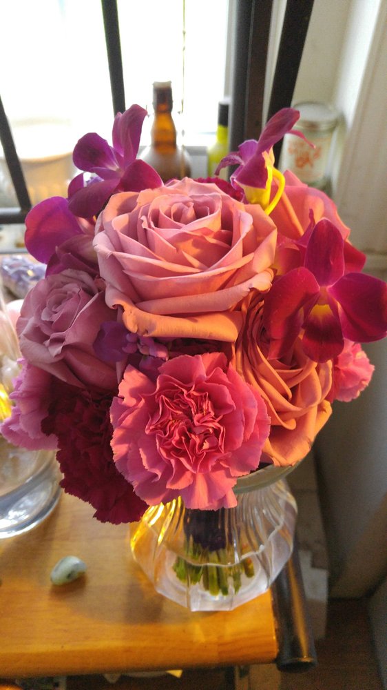 Leary's Flowers