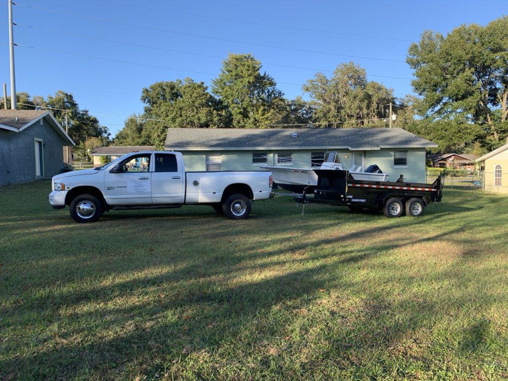 PM Hauling and Equipment Service