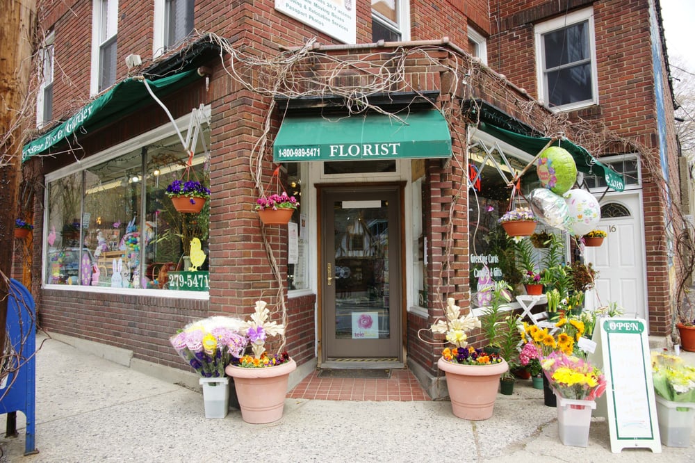 The Brewster Flower Garden 13 Photos Florists 14 Main St