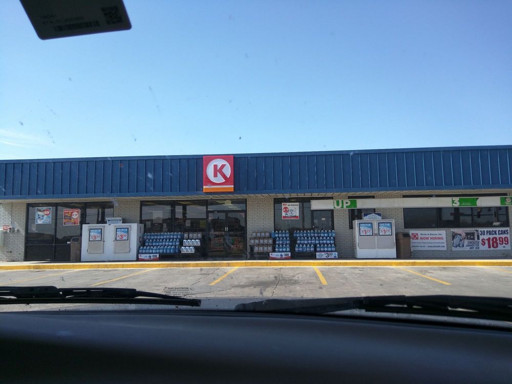 Presto Convenience Store CLOSED Gas Stations Kellogg & Andover Rd