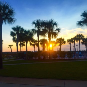 Sea Horse Oceanfront Inn 41 Photos 14 Reviews Hotels 120 Photo Of Sea Horse Oceanfront Inn Neptune Beach Fl United States